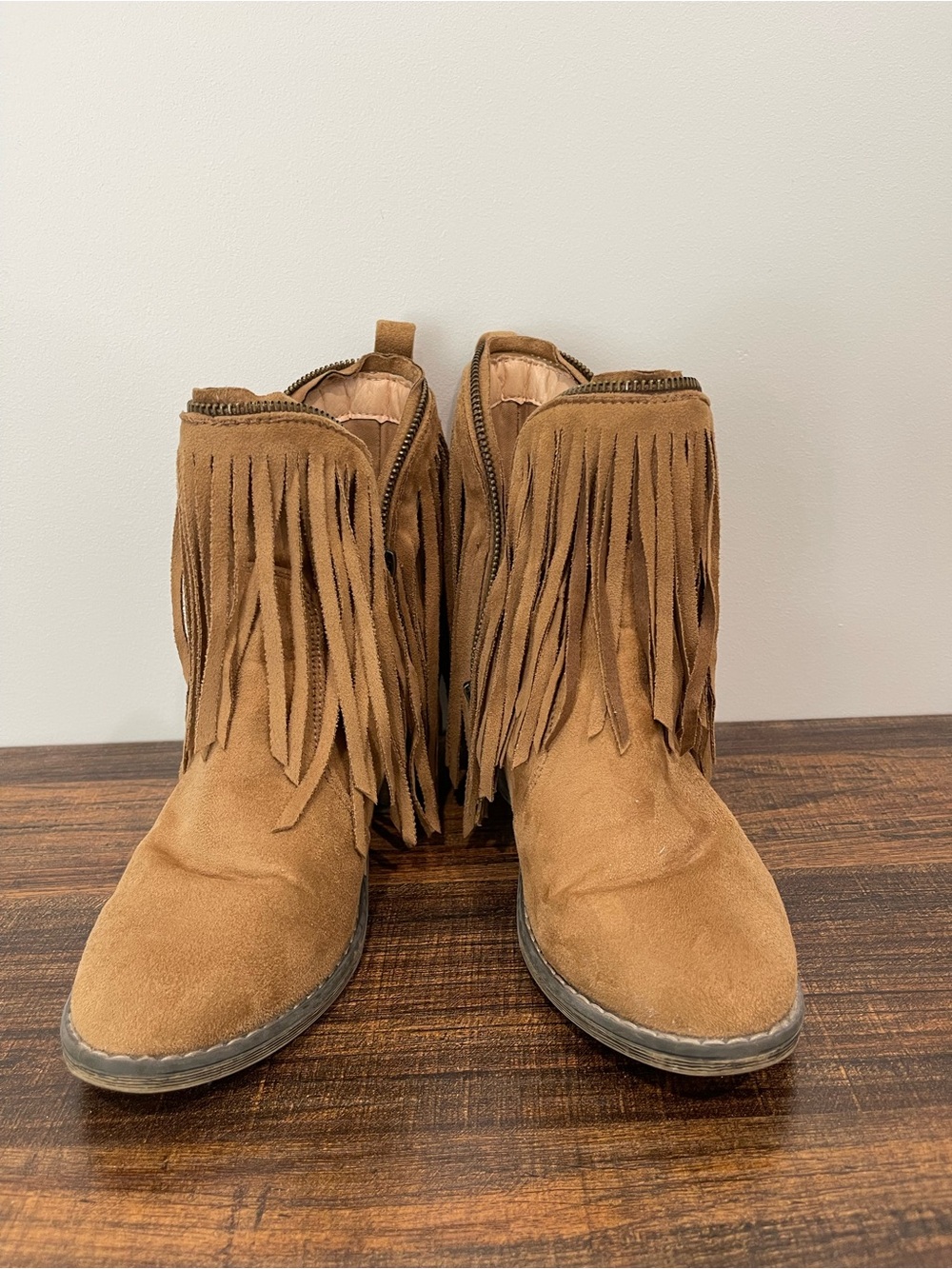 Women’s Fringe Suede Ankle Boots - Tan VGUC